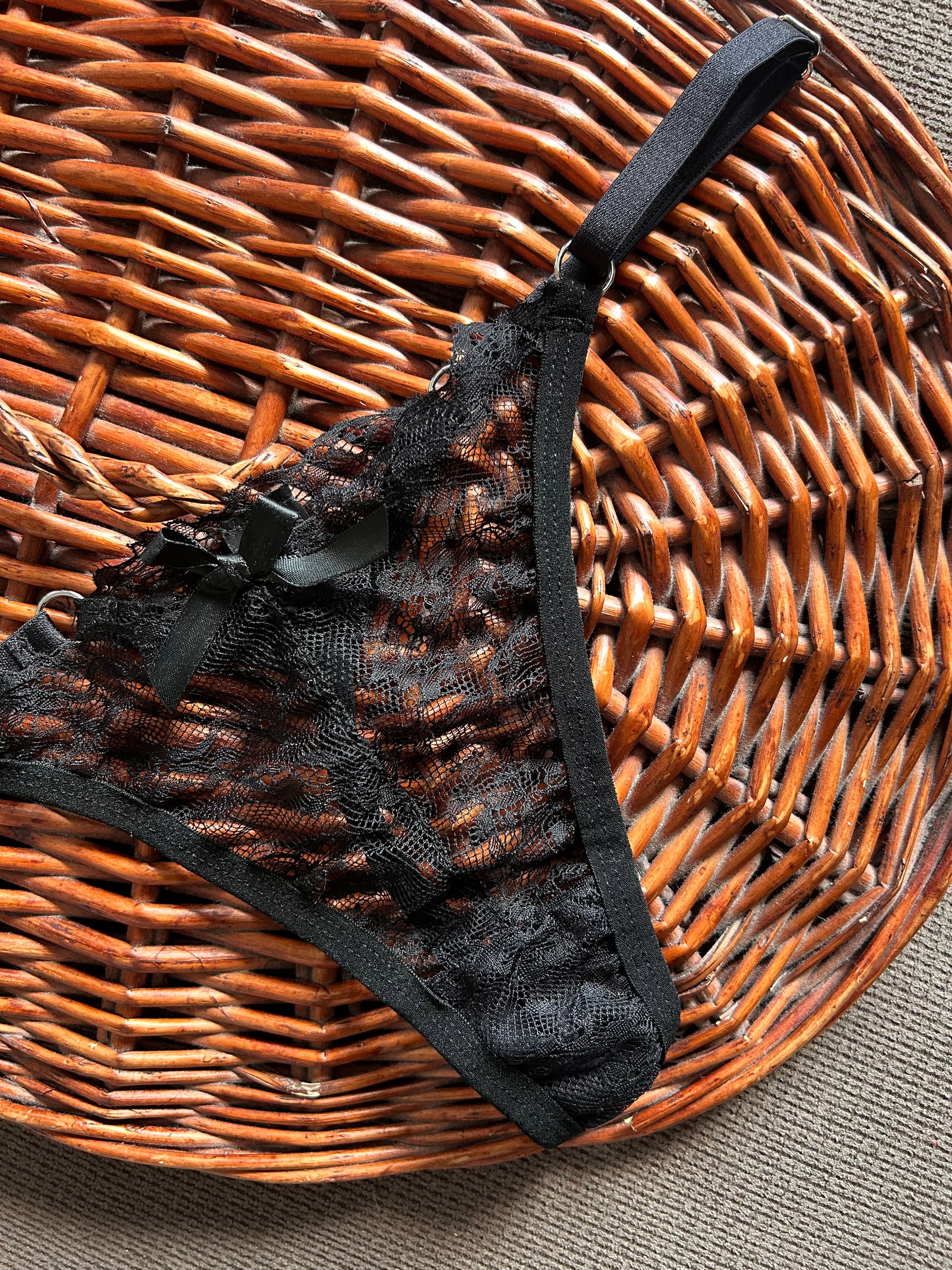 Луксозна прашка с “Sara in Black”