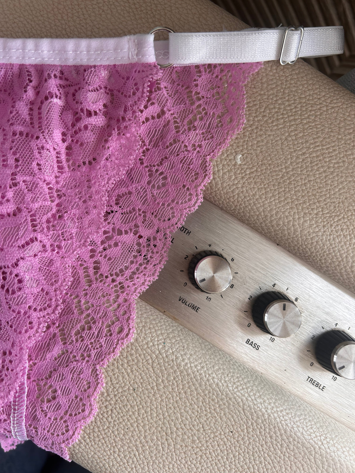 Дантелена регулируема бикина “Leana Pink”