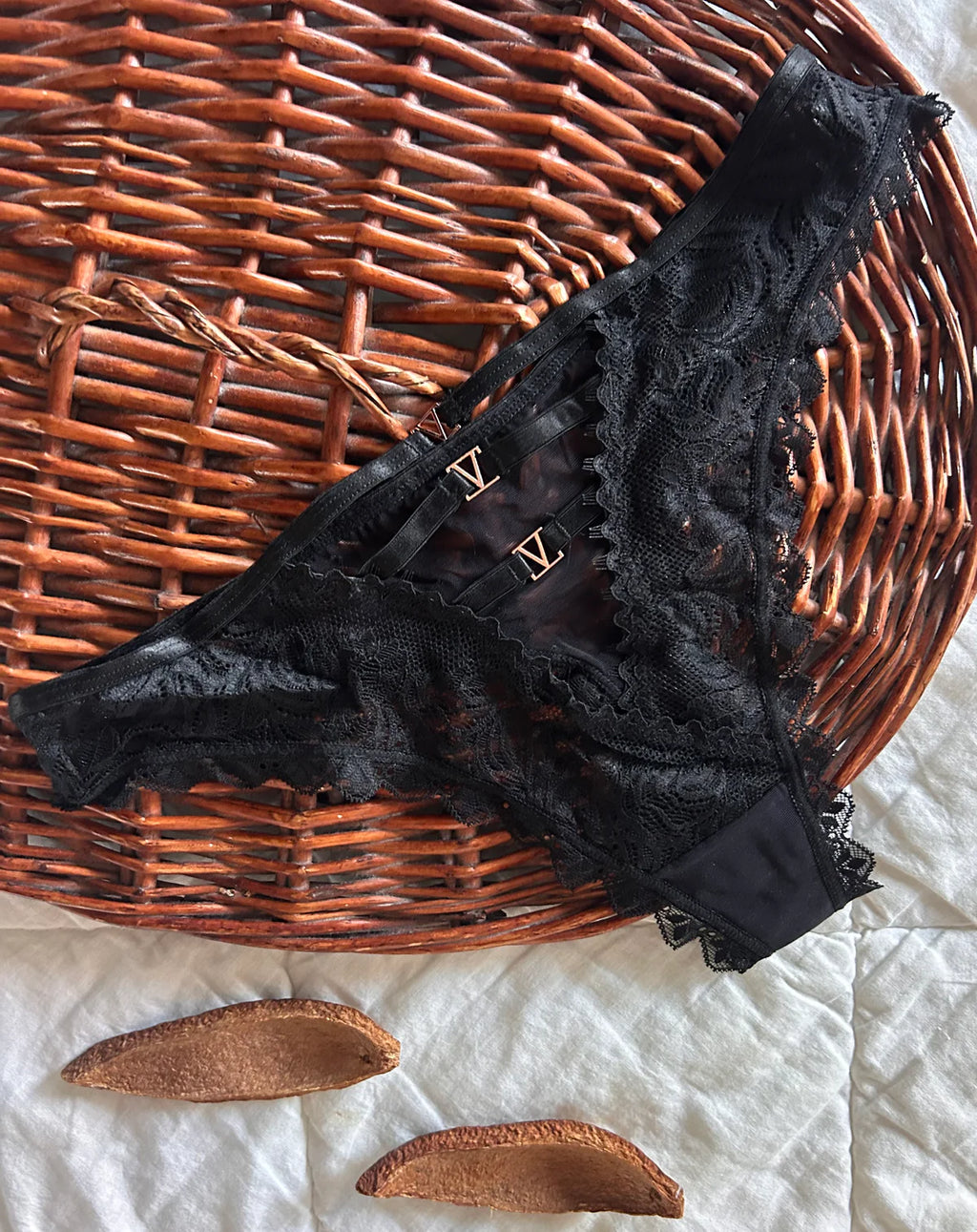 Коледна кутия с 3 чифта регулируемо AMIRASS бельо