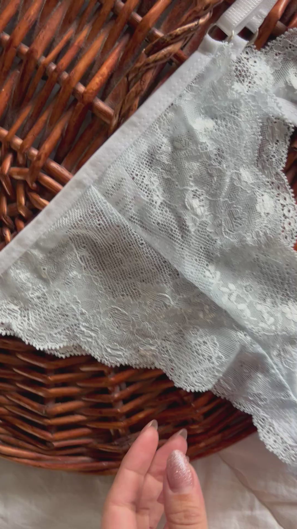 Луксозна прашка с “White Blue”